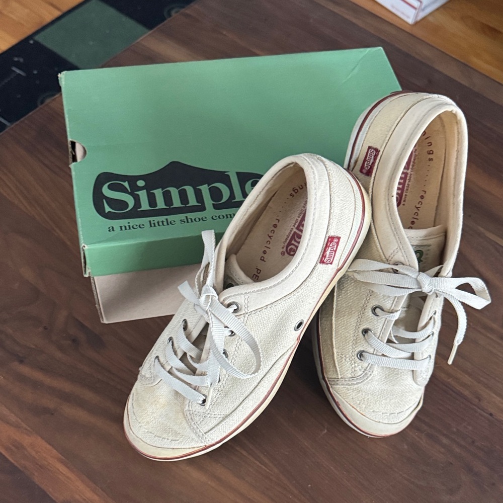 Simple Beige Canvas Lace-Up Sneakers